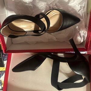 Kelly & Katie Black Strappy Heels